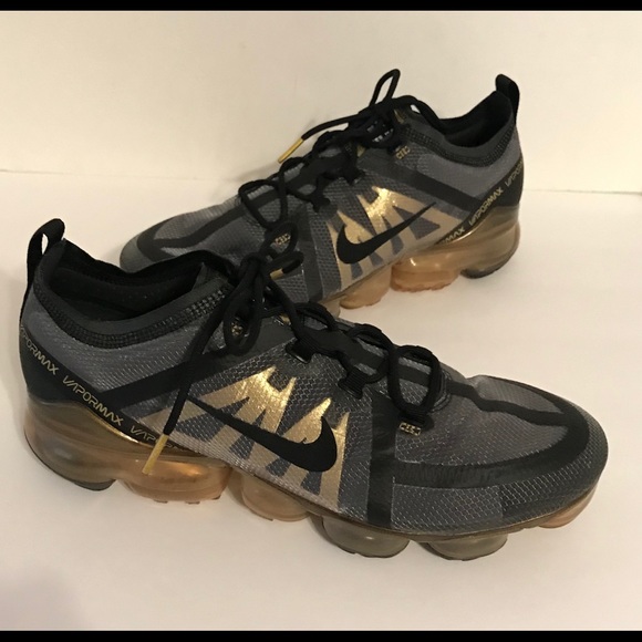 Nike Men’a VaporMax Black/Gold/grey 10.5 - Picture 1 of 8